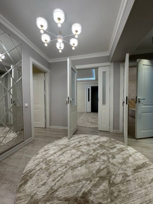 Дархан Кари Ниязова 4х Комнатная Спейцплан Лух Апартмент