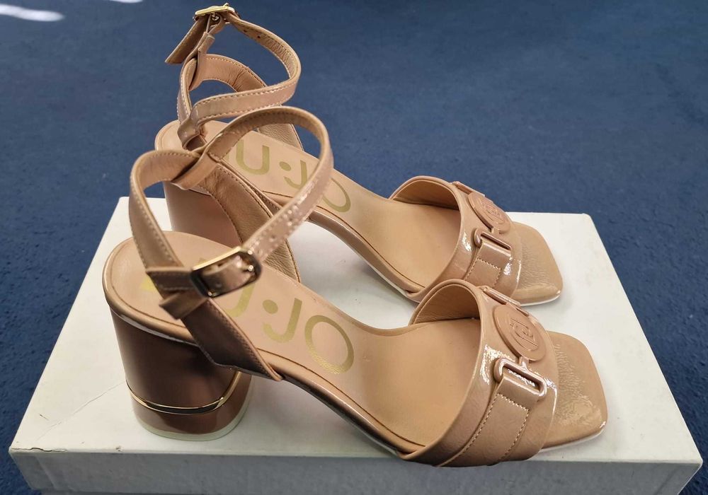 LIU JO Sandale Nice 15 piele lacuita marimea 37 - noi cu eticheta