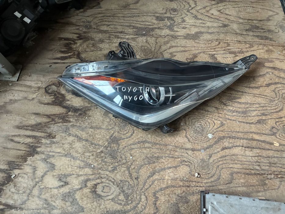 Фарове и задна броня за Toyota Aygo 14-18