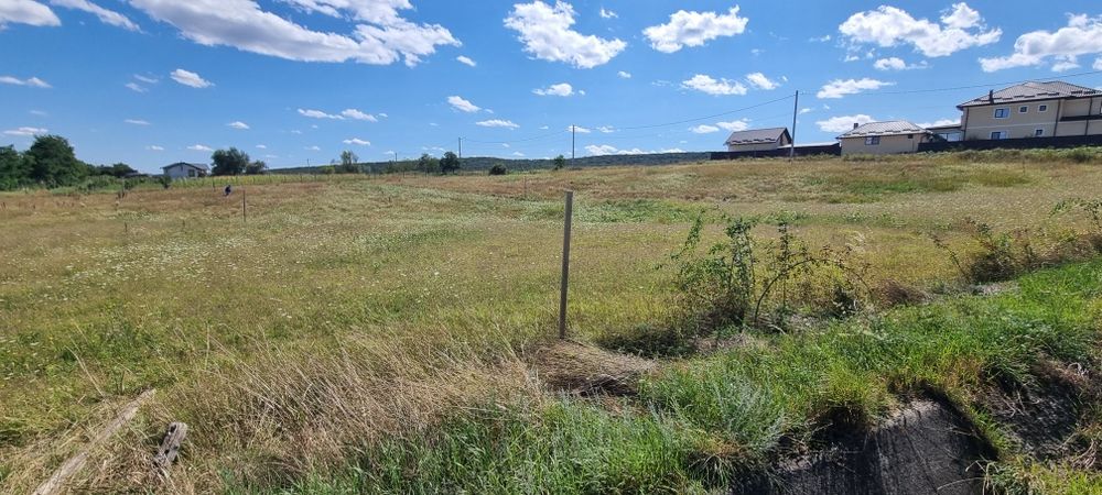 teren 1250 metri pătrați Ipotești, com.M.Eminescu