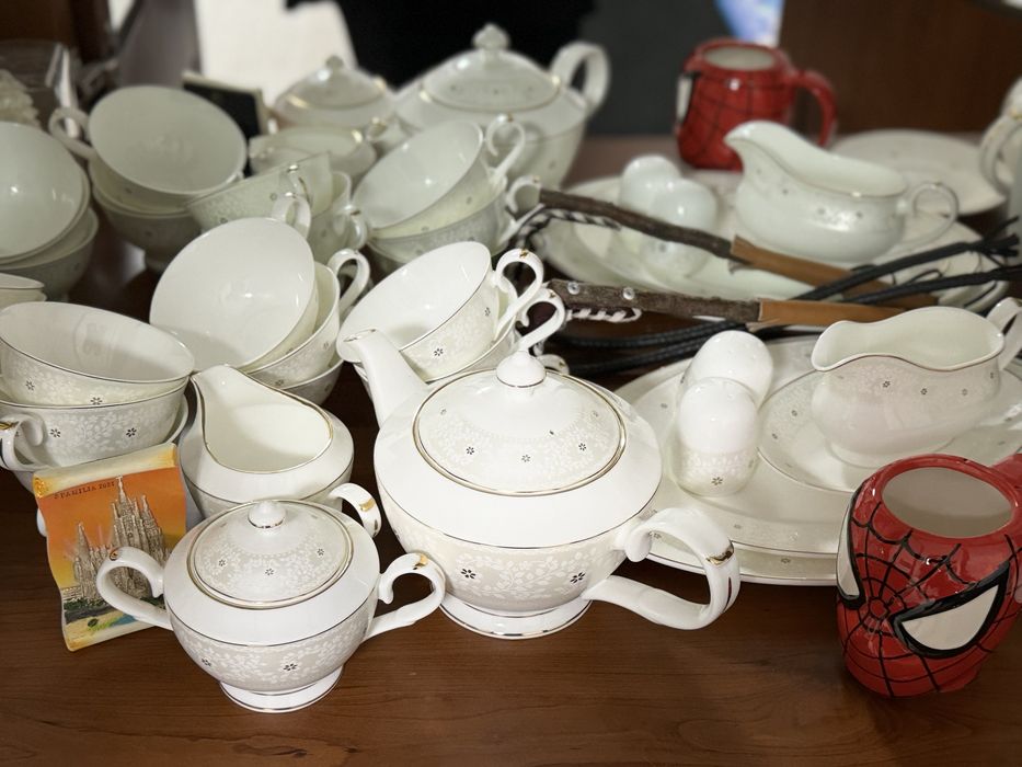 Гостиной сервиз