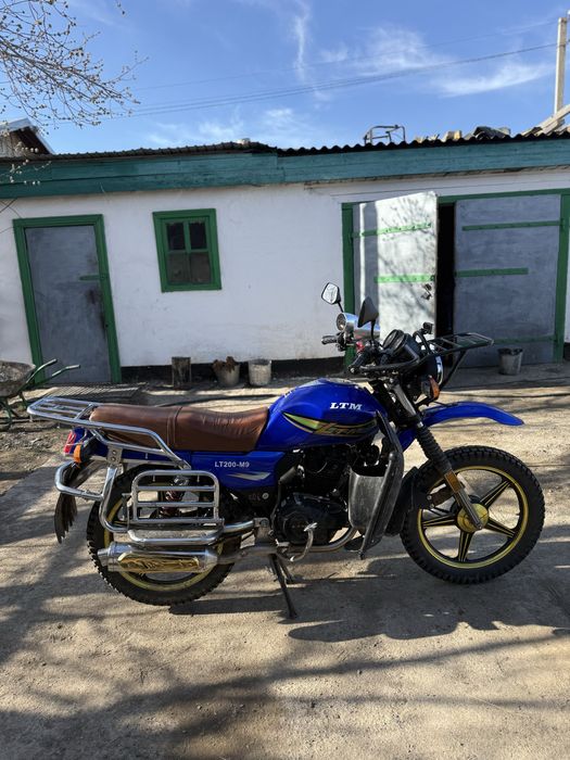 Продам мотоцикл LTM M9 200куб