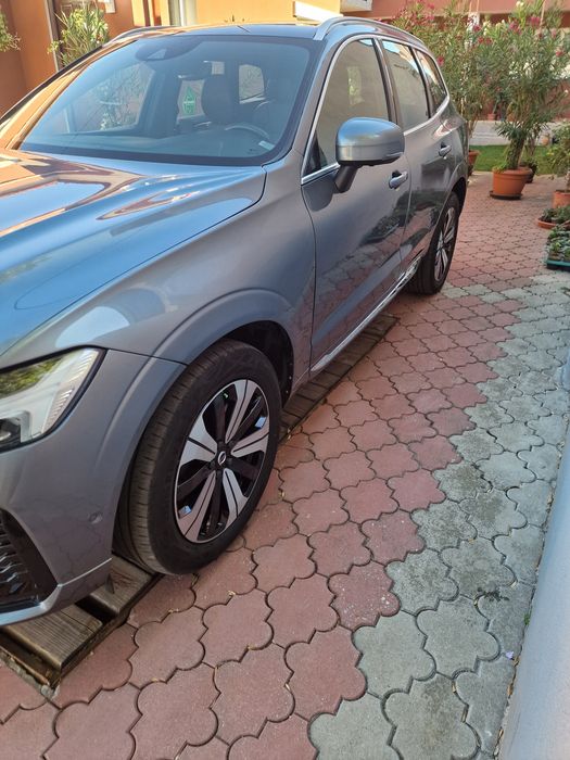VOLVO XC60 2020 — imagine 5