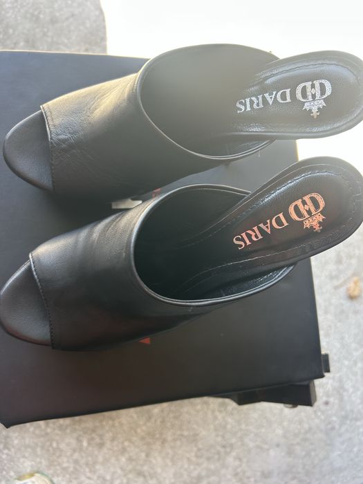 Нови сандали Daris