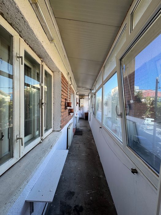 Închiriez apartament 2 camere decomandat, Casa Științei, Craiova