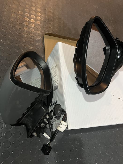 Оригинално огледало за опел / opel astra K за части