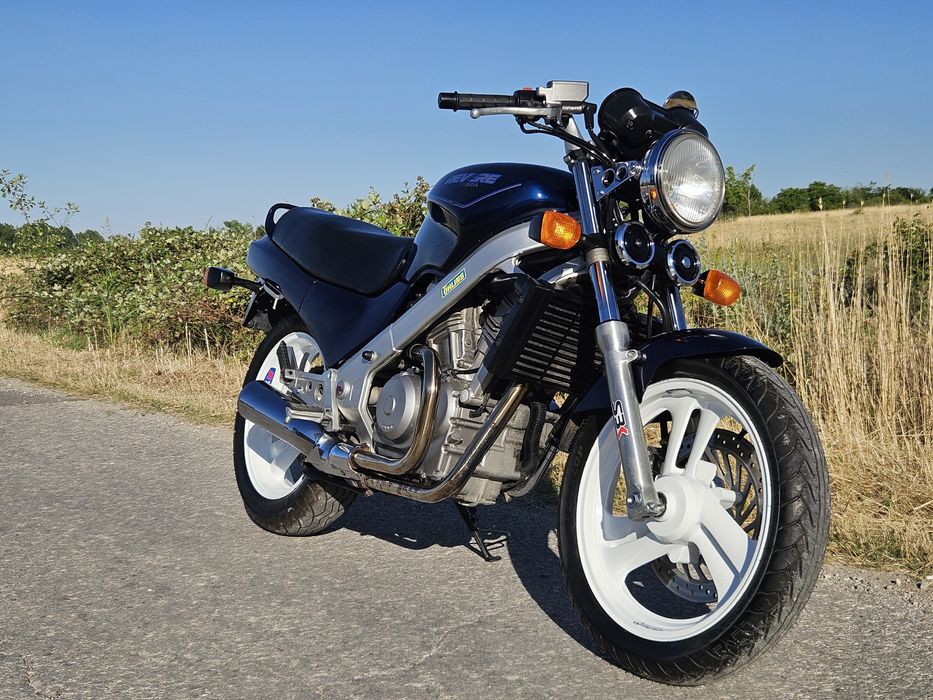 Honda NTV 650 Revere