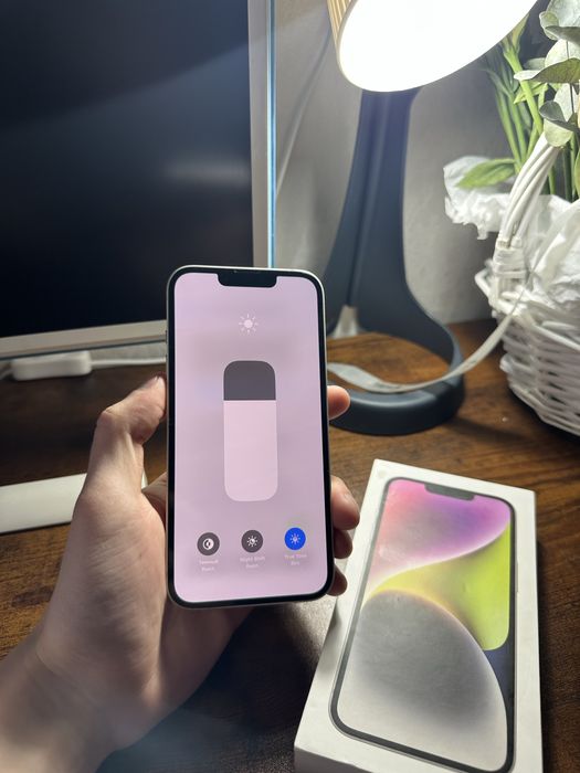 Apple iphone 14 (256 gb) без ремонта