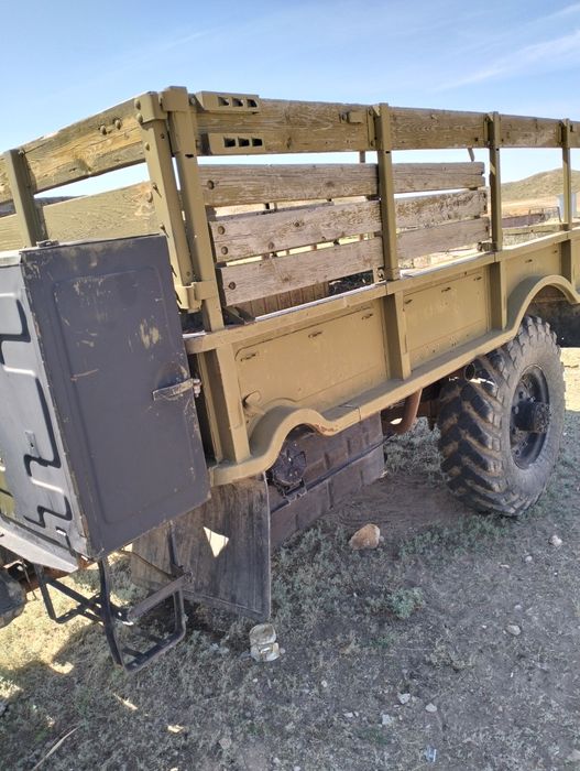 Грузовые автомобиль