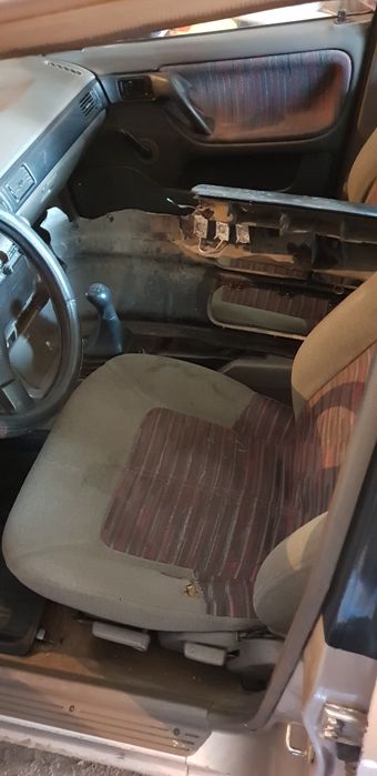 Продам Мазду 323