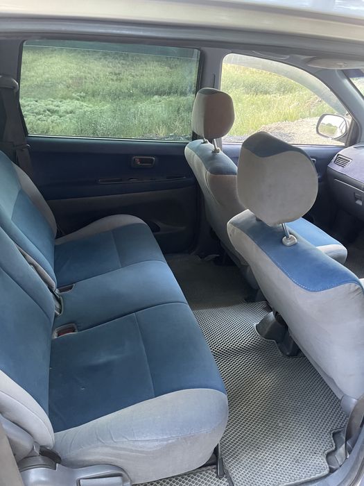 Toyota Ipsum, 1997 года