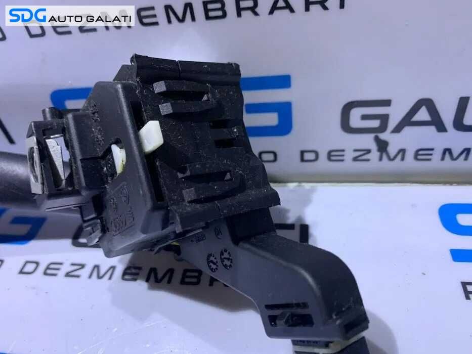 Maneta Semnalizare Faza Lunga Scurta Pilot Automat Tempomat Volkswagen Caddy 2004 - 2008 Cod 1K0953513A[S0363]