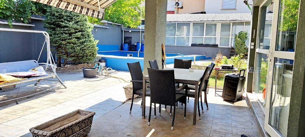 Продава се Къща в Плевен, Сторгозия - 250 кв.м за 3000 €/кв.м - Снимка #3