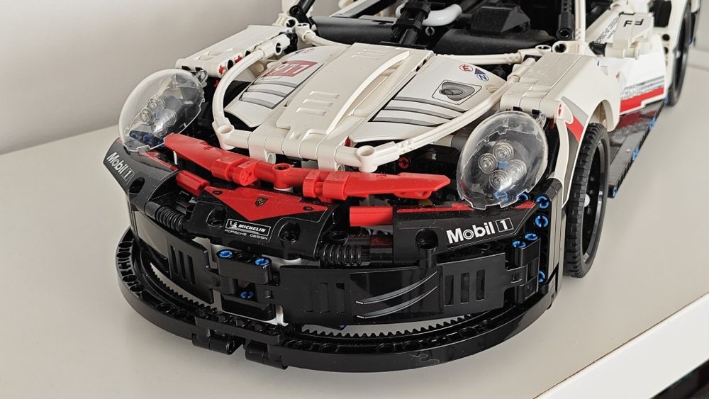 Lego Technic Porsche 911 RSR