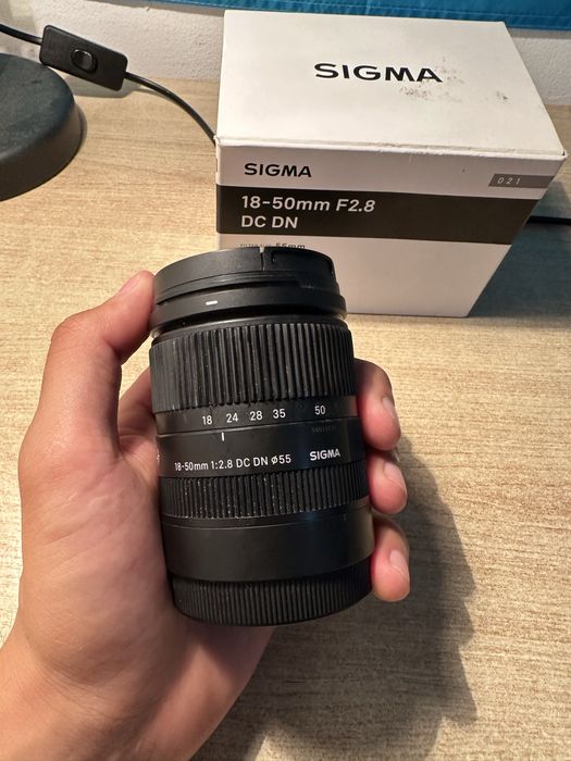sony sigma 18-50mm f2.8
