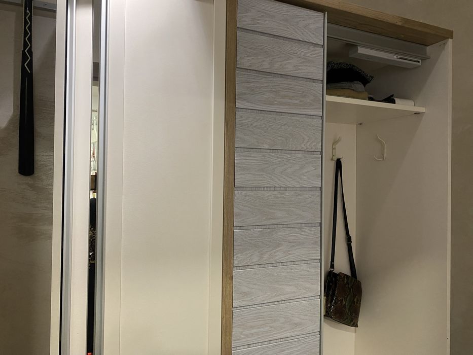 Портманто с огледало