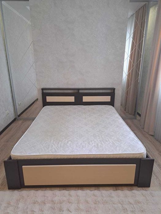 Кровать и матрас