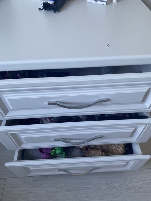 Столик письменный