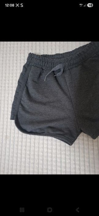 Pantaloni scurti femei