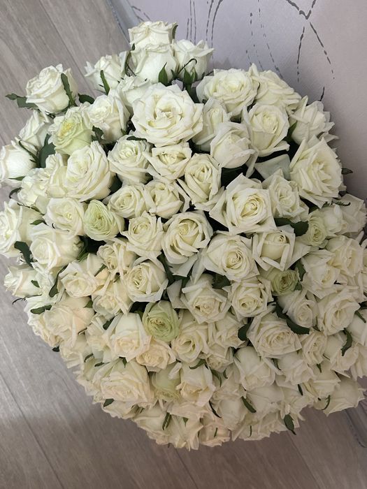 Продам свежие красивые 101розу