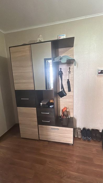 Продам прихожую !