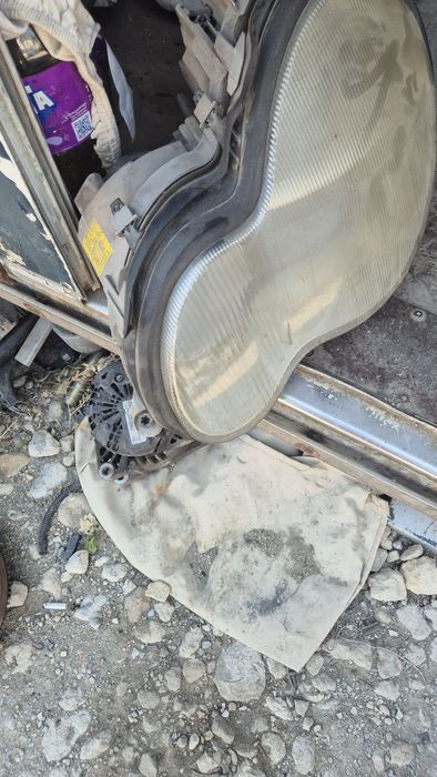 Ляв Фар за Мерцедес Ц клас W203 98- 2005г