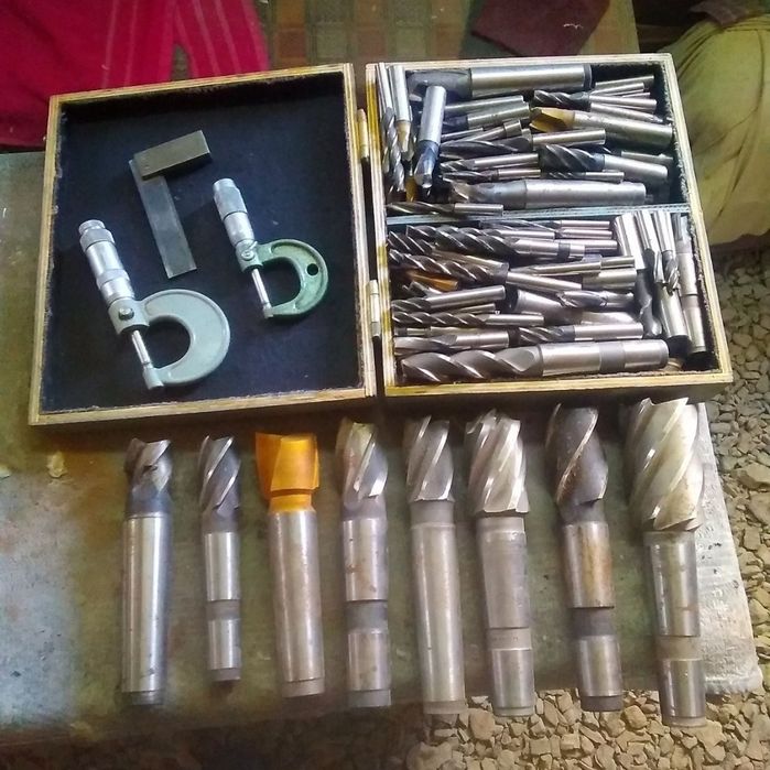 Токарный инструмент