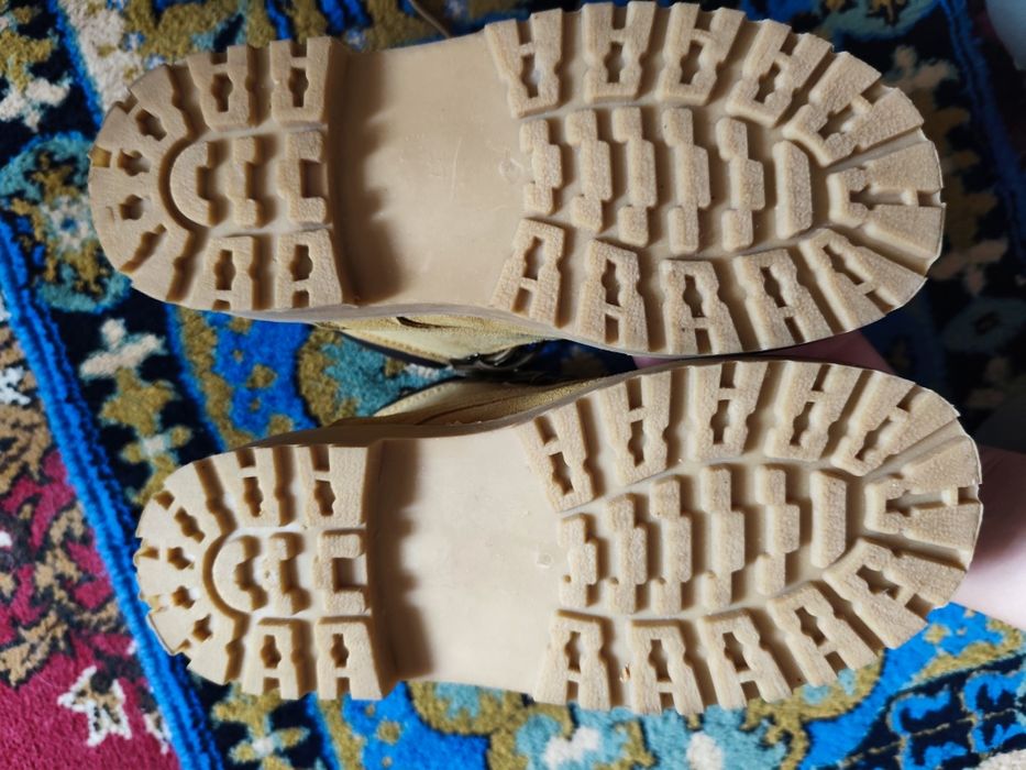 Bocanci NOI mărimea 37