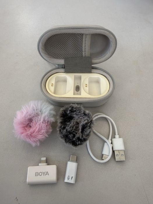 Петличка BOYA хорошом состояние