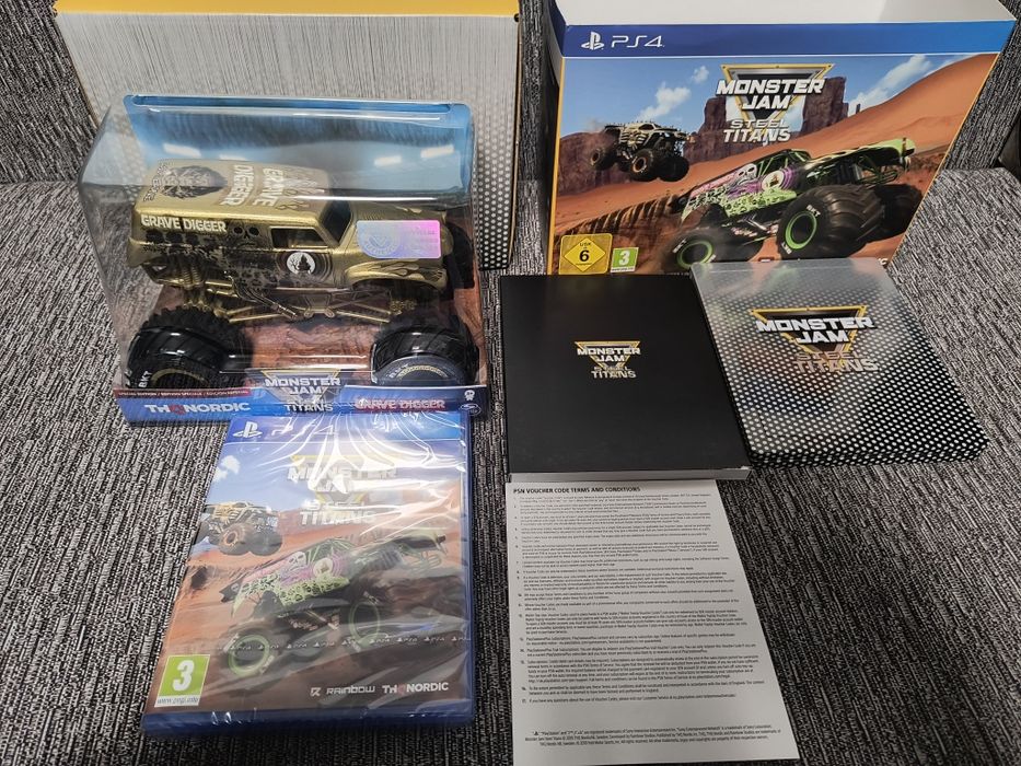Gran Turismo sport, Project Cars 2,NFS Heat,Monster Jam Collectors PS4