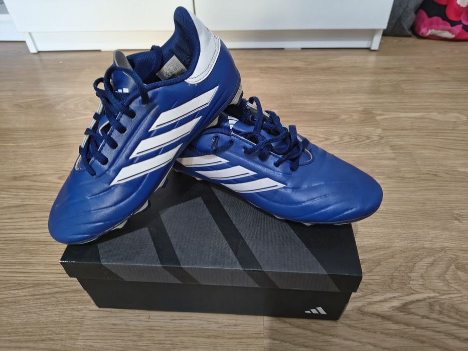 Ghete Fotbal COPA PURE  no 36 2/3
Ghete de fotbal copii