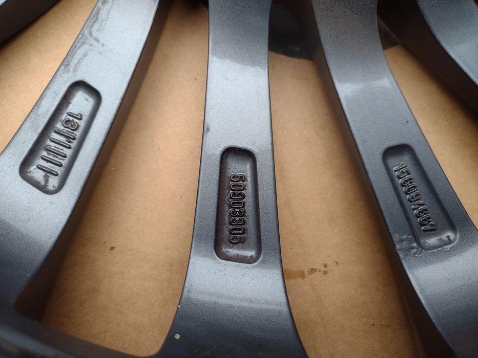 Оригинални 18-5х110 ЕТ41 7.5j Alfa Romeo Giulietta