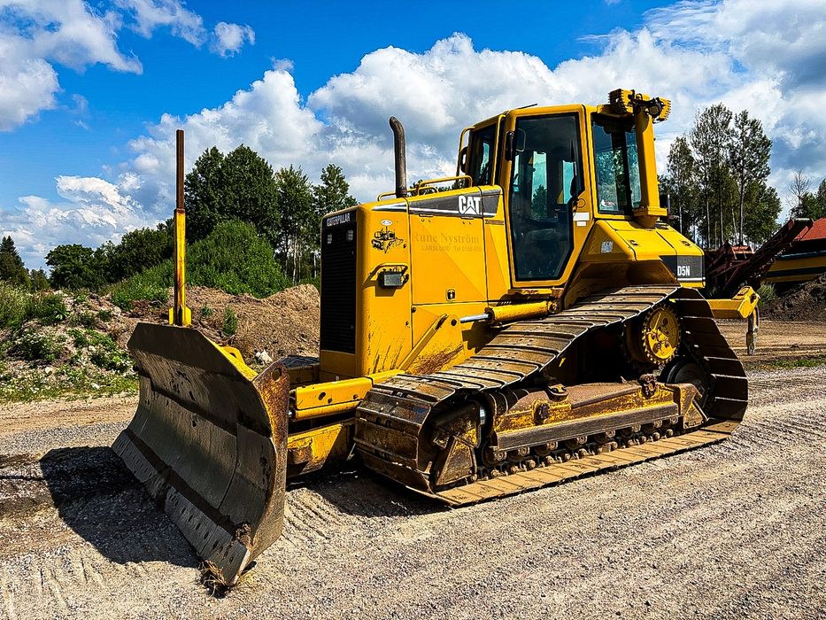Inchiriez Buldozer de 13 tone CAT