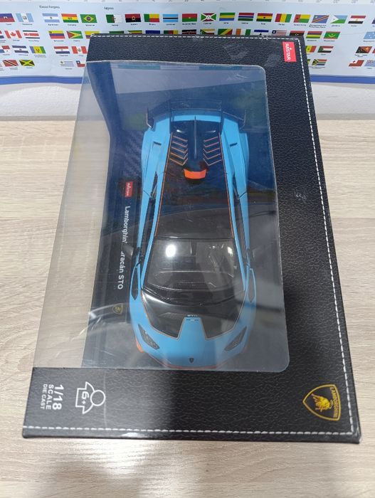 Игрушечная машинка Lamborghini Huracan STO.
