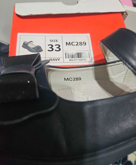 Елеганти обувки в тъмно син цвят