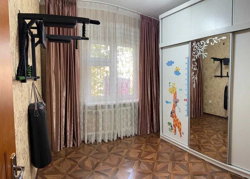 Продается 5ти комнатная квартира, Район Сергели, Куйлюк массив 5, 0837