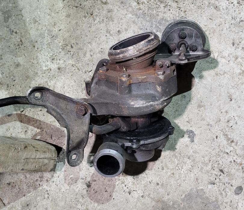 Vând turbina mercedes Viano 2008 2.2 diesel automat