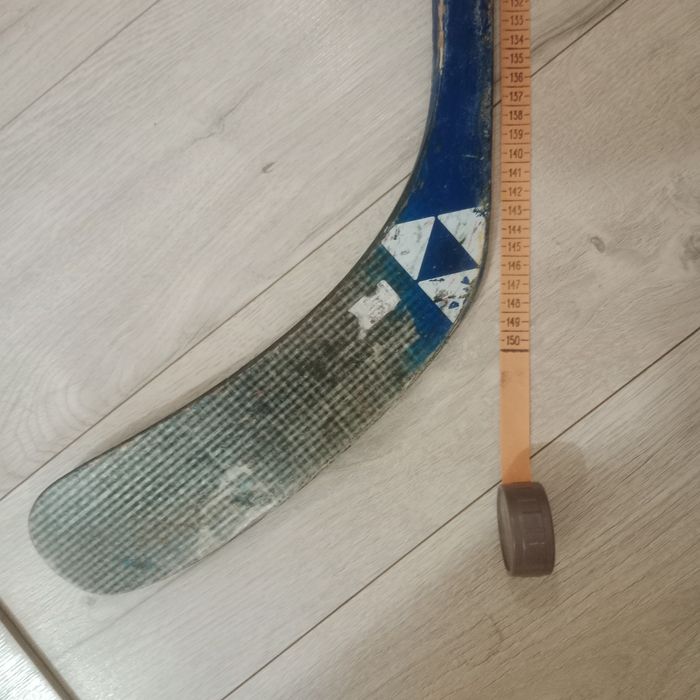 Клюшка хоккейная