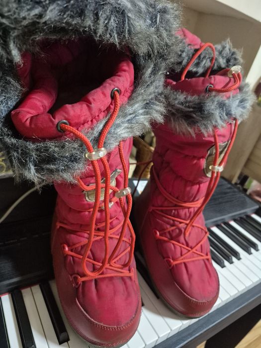 Продам луноходы дутики 36 размер