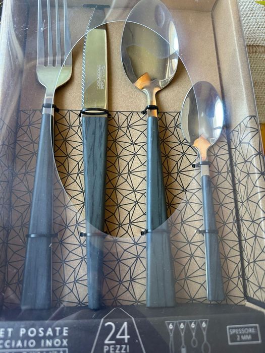 Set de tacâmuri 24 piese – Linia Wood Elegant