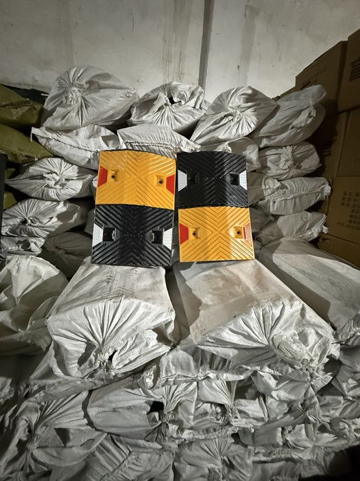 Лежачий полицейский