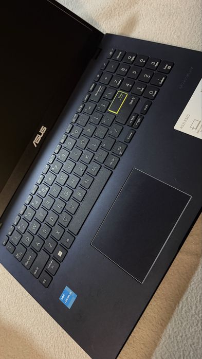 Asus Vivobook E510