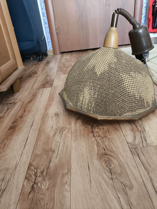 Продаю  обажур  хорошее  состояние