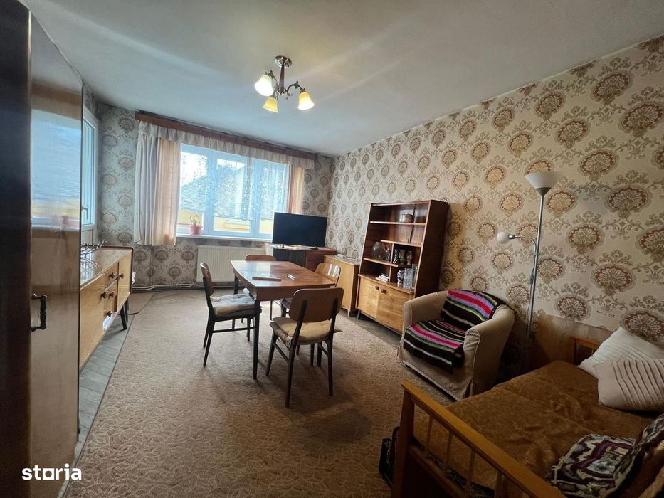 Apartament cu 2 camere, decomandat