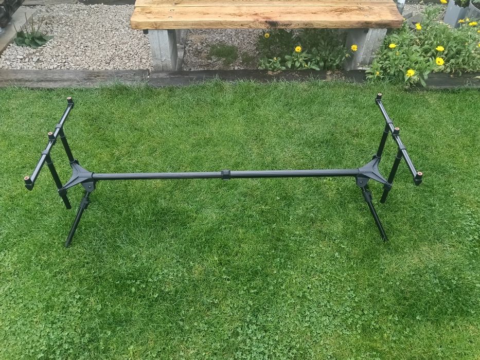 Rod pod Delphin Bronx