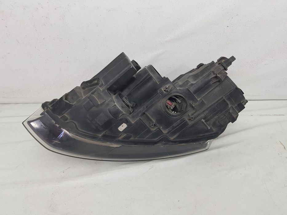 Far dreapta xenon led VW Polo dupa 2009