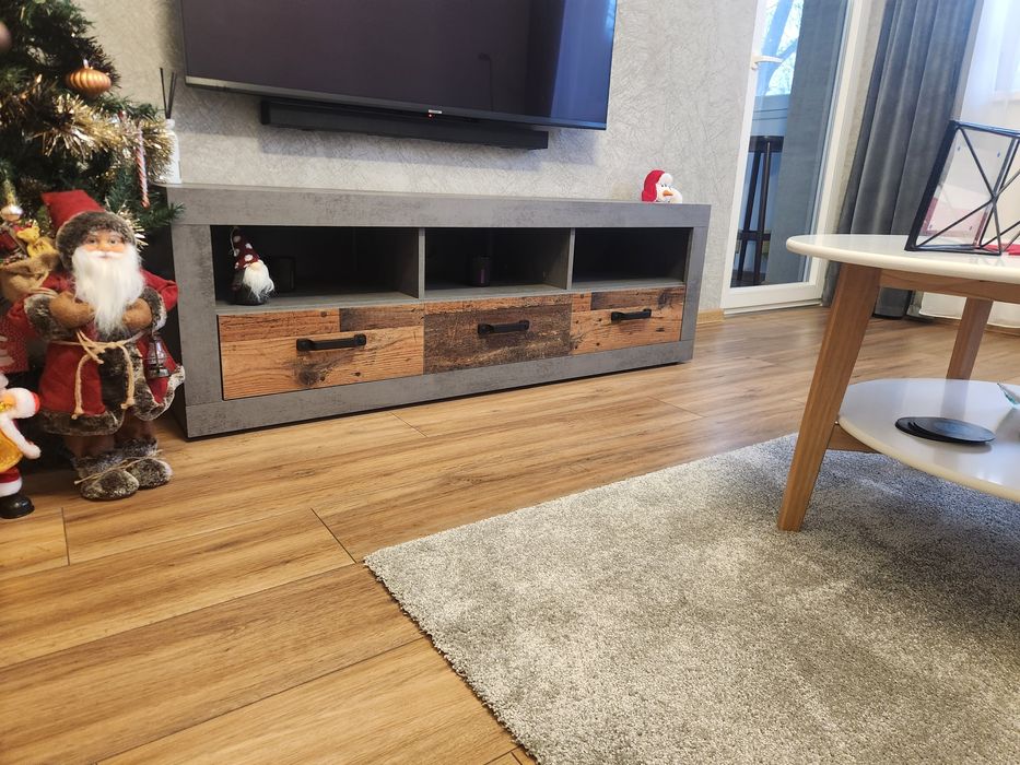 Comoda tv cu sertare