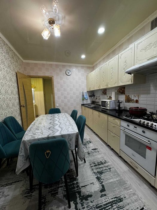 Продам 2х комн кв Батыс школа Билим