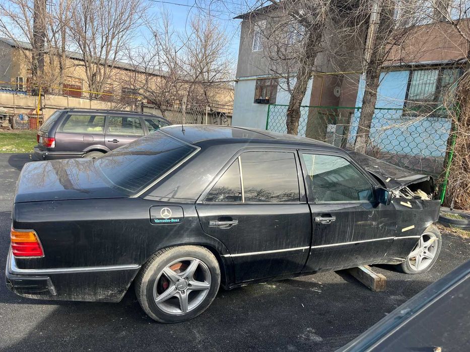 Продается Мерседес 124 кузов