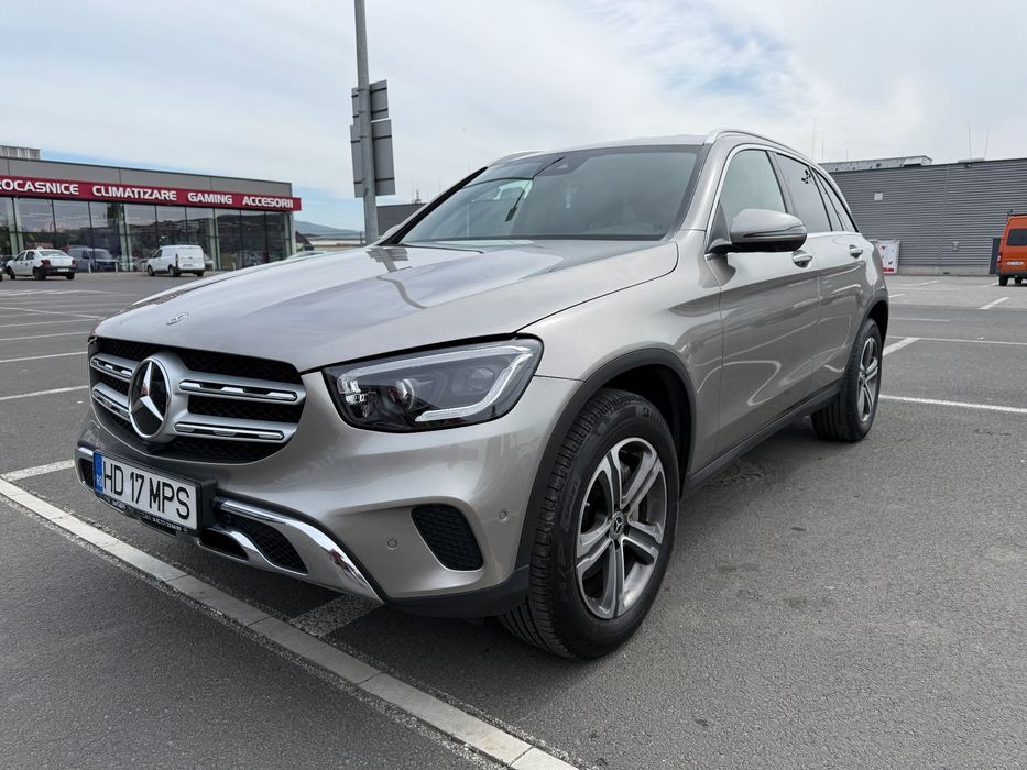 Mercedes-Benz GLC Primul proprietar. Cumpărată de nouă. Mașina de garaj. Este ca nouă.